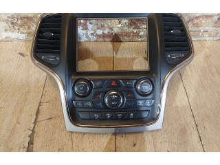 Панель приборов Jeep Grand Cherokee