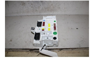 Блок предохранителей    Jeep Renegade    