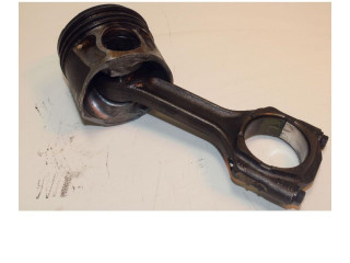 Поршень с шатуном 940A4000 Alfa Romeo Giulietta