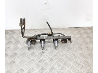 Vstřikovač 3303980 Suzuki Liana M13A