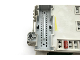 Блок предохранителей 8S85S5G8P   Jeep Cherokee    