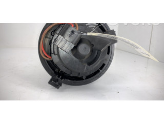 Вентилятор печки    272101005R   Renault Clio IV