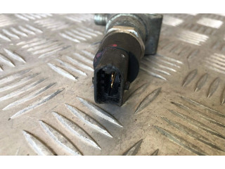 Топливная рампа 8658252, 001669 Volvo XC90