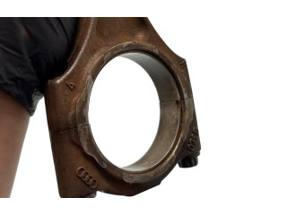 Píst 079B Audi A8 S8 D4 4H