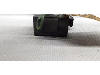 Блок управления 006686-00   Saab 9000 CS