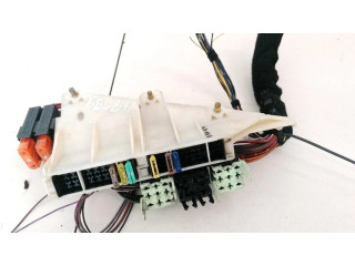 Pojistková skříňka 8371884 BMW 5 E39 2002