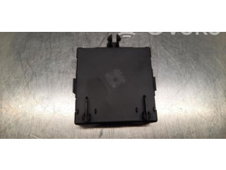 Zpětné zrcátko  Infiniti Q30 2016  A1669004002  