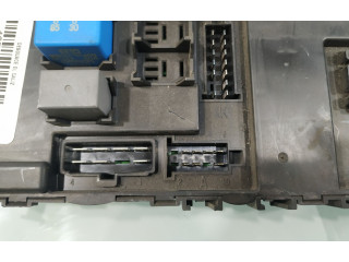 Блок предохранителей 954102CXXX   Hyundai Coupe    