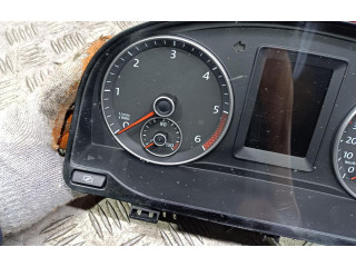 Панель приборов    Volkswagen Touran II       