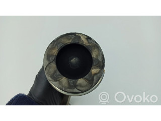  Поршень с шатуном 10dz88 9812819780, 12F4I02668  Land Rover Evoque I для дизельного двигателя 2.2