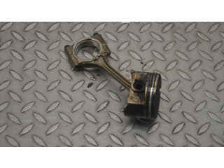 Píst AD70762 Subaru XV FB16