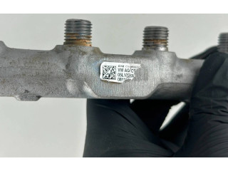 Топливная рампа 05L906054A   Volkswagen Golf VIII  