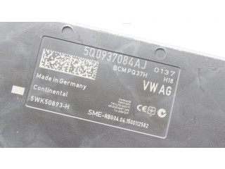 Блок комфорта 5Q0937084AJ Skoda Octavia Mk3 (5E)