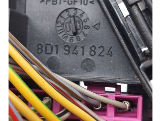   Pojistková skříňka 8D1941824   Audi A4 S4 B5 8D 1994