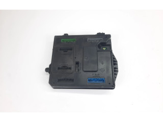 Pojistková skříňka Řídící jednotka BSM 284B10424R Renault Megane III 2009