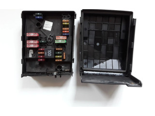 Блок предохранителей 1K0937125D   Skoda Yeti (5L)    