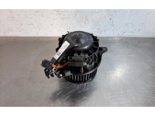 Вентилятор печки 2Q1820021A Skoda Scala