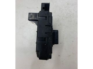 Pojistková skříňka 9643498980, 138152312 Citroen Berlingo 2001