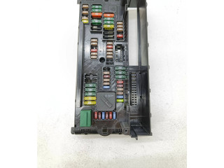 Блок предохранителей 9210863   BMW X3 F25    