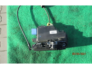 Zámek zadních dveří 65 Volkswagen Transporter - Caravelle T5 2003