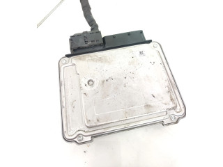 Řídící jednotka 03G906021PF   Volkswagen Caddy 2008