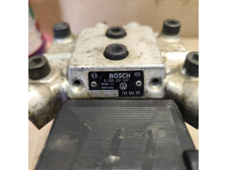Блок АБС 0265201037, 701614111 Volkswagen Transporter - Caravelle T4 1991-2003 года