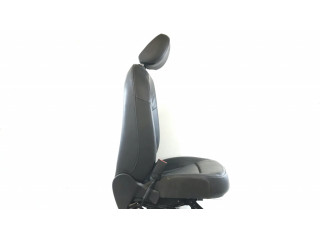 Переднее сиденье водителя