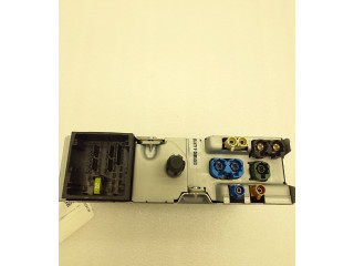 Радио/ проигрыватель CD/DVD / навигация