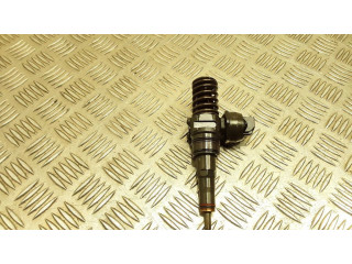 Vstřikovač 0414720313, 038130073BN Volkswagen Caddy pro naftový motor 1.9