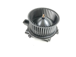 Вентилятор печки    4M1820021C   Audi e-tron