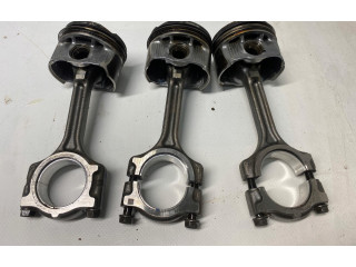  Поршень с шатуном    Renault Clio V  