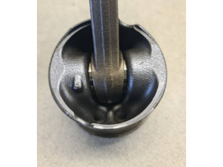 Поршень с шатуном H268X Land Rover Discovery 4 - LR4