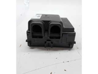 Блок предохранителей 2540853, NX6T14D068EAC   Ford Focus    