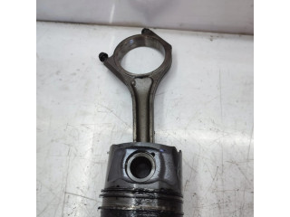 Поршень с шатуном Land Rover Discovery 3 - LR3 для дизельного двигателя 2.7