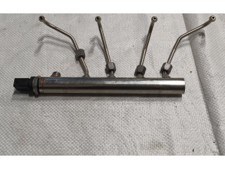 Vstřikovací lišta 7585411 BMW 3 GT F34 pro benzínový motor 2.0