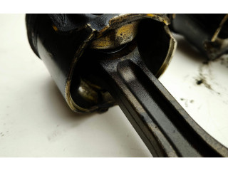  Поршень с шатуном 204DTD   Jaguar XE  