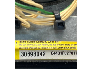 Подушка безопасности водителя 30698042, C4401F02701   Volvo V70