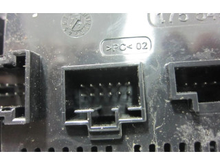 Блок управления климат-контролем A2469000715   Mercedes-Benz GLA W156