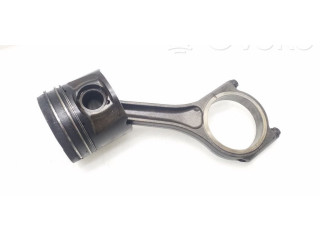 Píst H268X Citroen C6 pro naftový motor 2.7