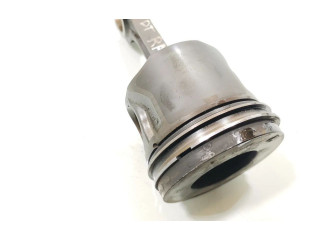 Поршень с шатуном DT224 Land Rover Defender