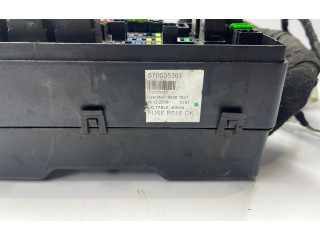 Блок предохранителей 670035361   Maserati Levante    