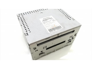 Радио/ проигрыватель CD/DVD / навигация