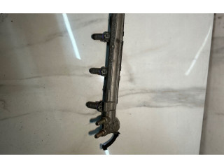 Топливная рампа 036133319AK   Volkswagen Golf IV  