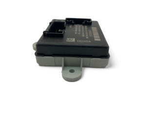 Блок управления 31318857   Volvo S60