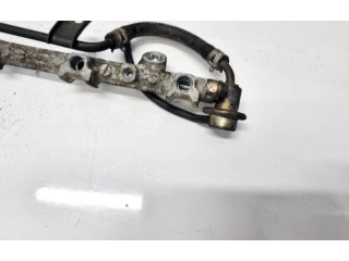 Топливная рампа Mitsubishi Carisma