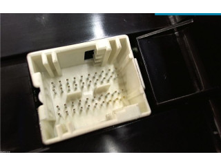 Блок управления климат-контролем 12779298 Saab 9-5