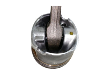 Píst BMW 5 F10 F11 N57D30B