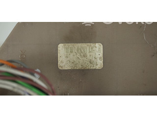 Блок предохранителей  674660A   Renault Clio III    