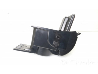 Передний держатель чашки