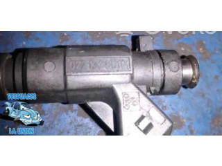 Форсунка 077133551M    Audi A8 S8 D2 4D   